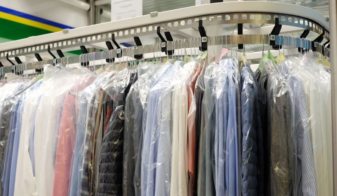 Lapels Dry Cleaning Franchise: What to Know (and a Cleaner Alternative)